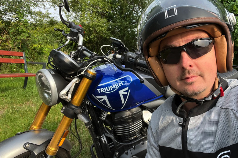 Cestování na motorce